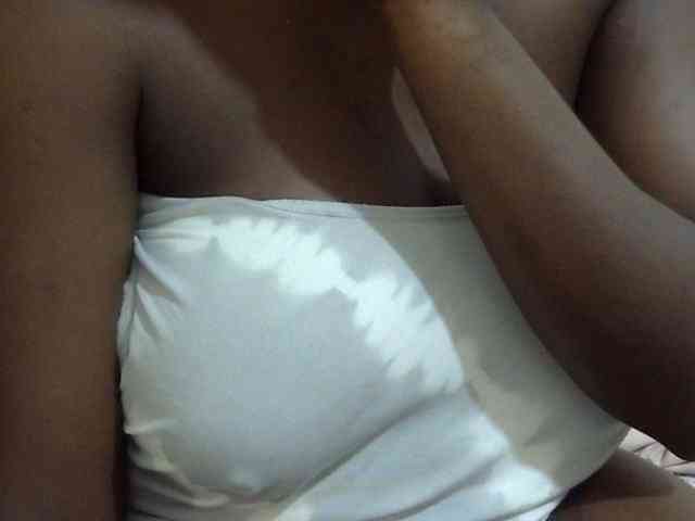 pretty-lioness webcam