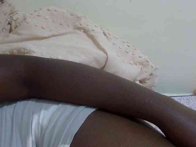 pretty-lioness webcam