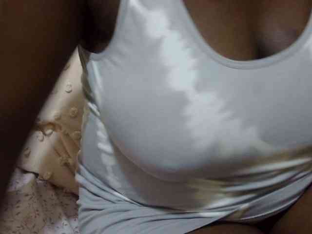 pretty-lioness webcam