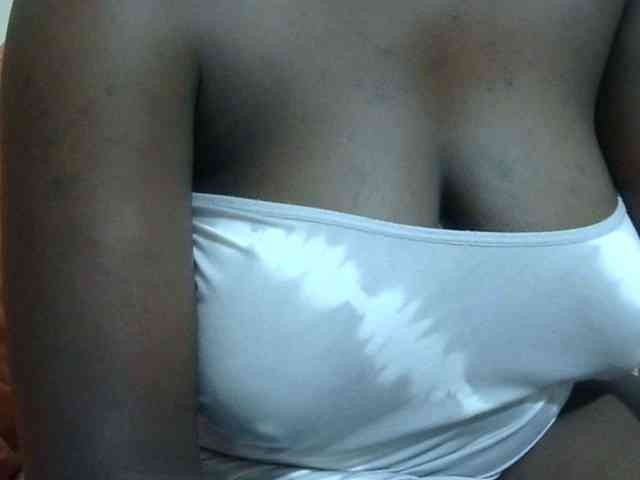 pretty-lioness webcam