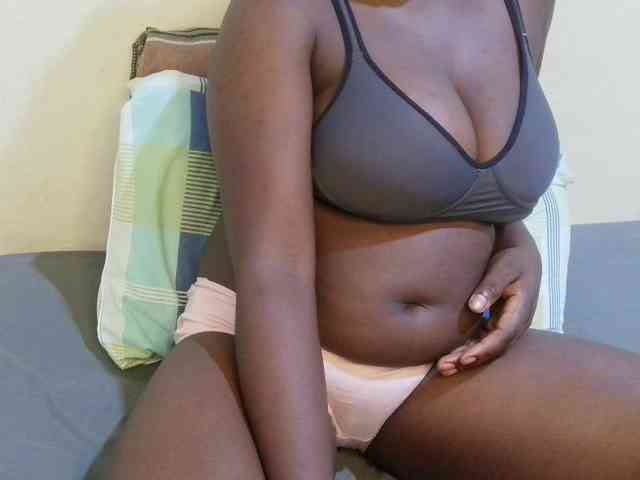 pretty-lioness webcam