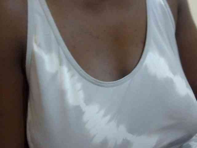 pretty-lioness webcam