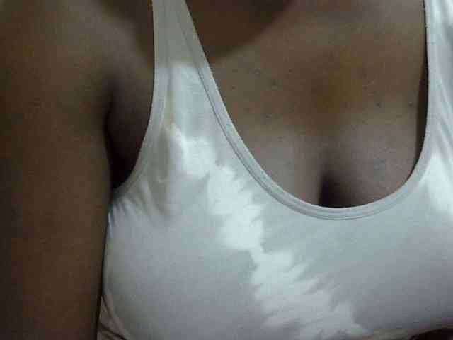 pretty-lioness webcam