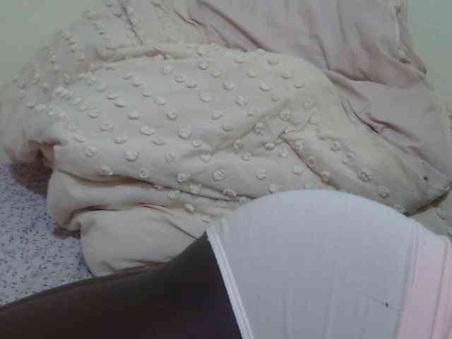 pretty-lioness webcam