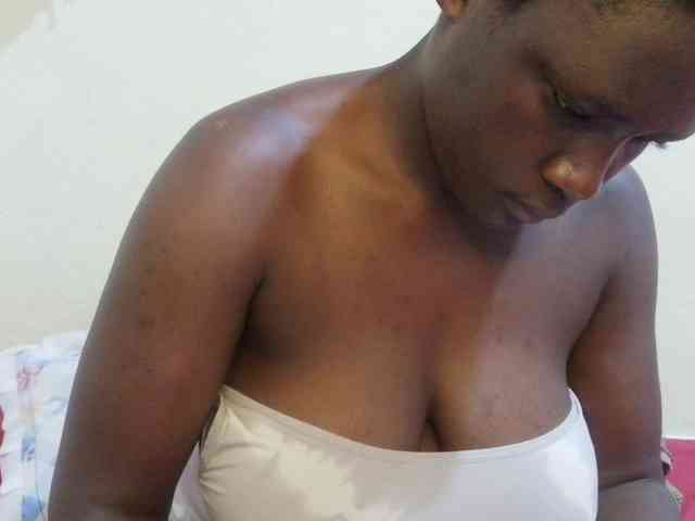 pretty-lioness webcam