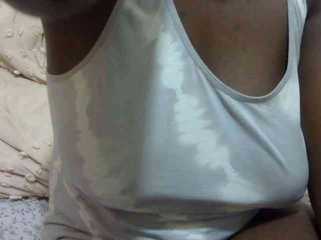 pretty-lioness webcam