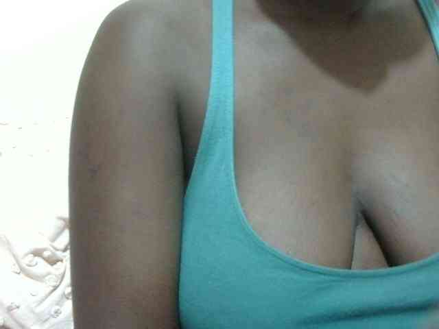 pretty-lioness pretty-lioness