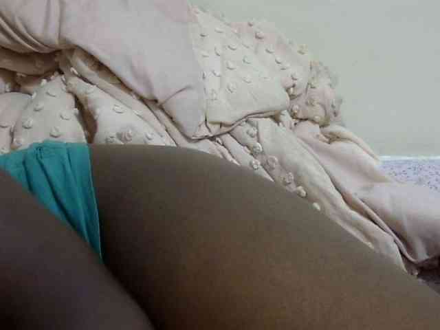 pretty-lioness webcam