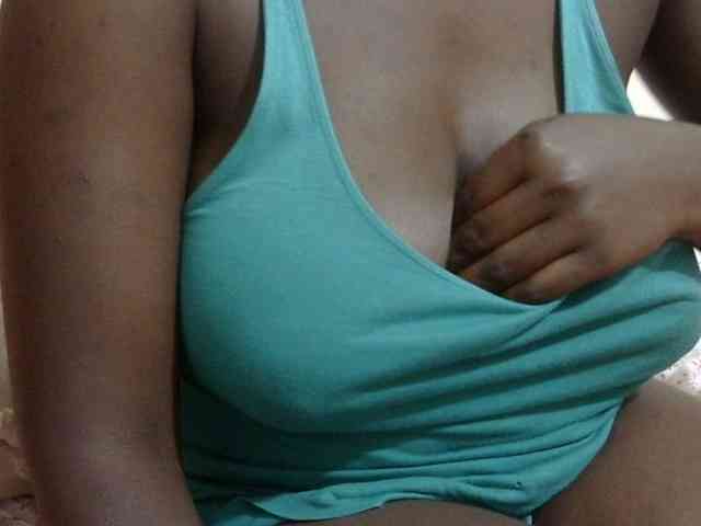 pretty-lioness webcam