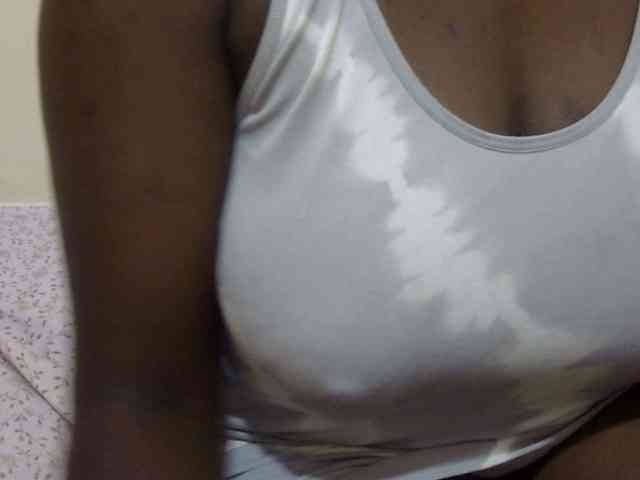 pretty-lioness webcam