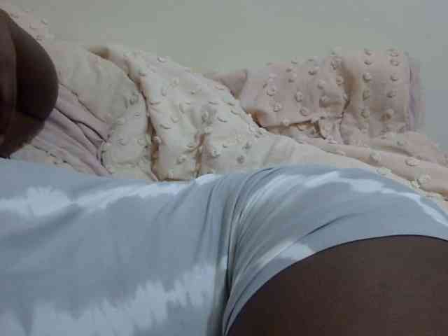 pretty-lioness webcam