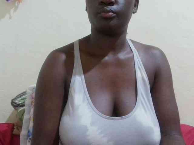 pretty-lioness webcam