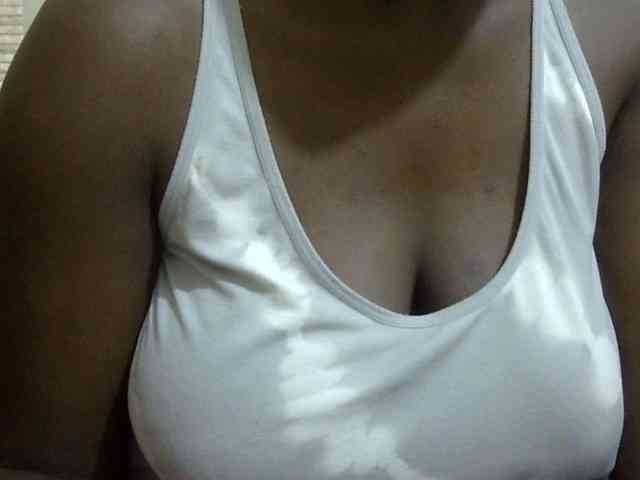 pretty-lioness webcam