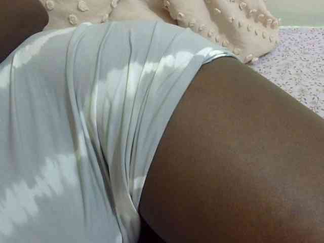 pretty-lioness webcam