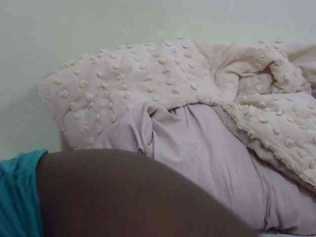 pretty-lioness webcam