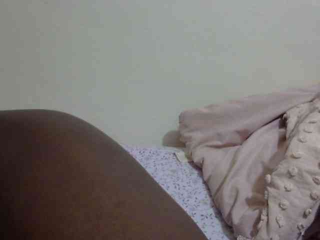 pretty-lioness webcam