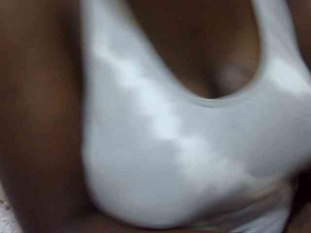 pretty-lioness webcam