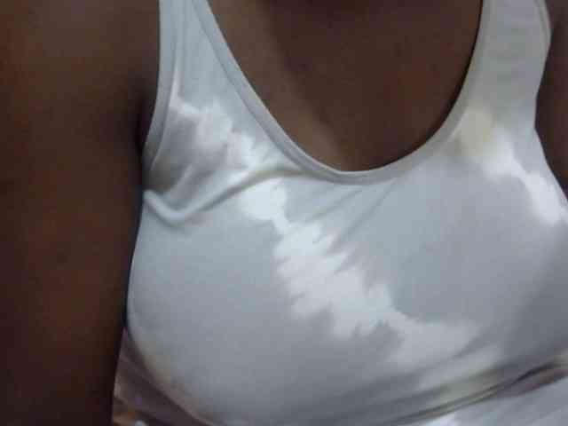 pretty-lioness webcam