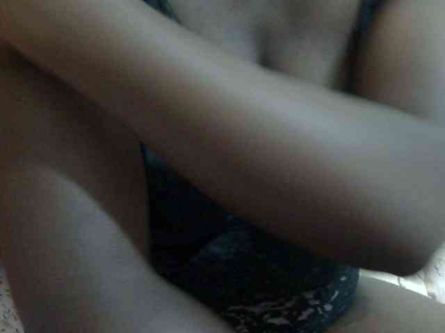 pretty-lioness webcam