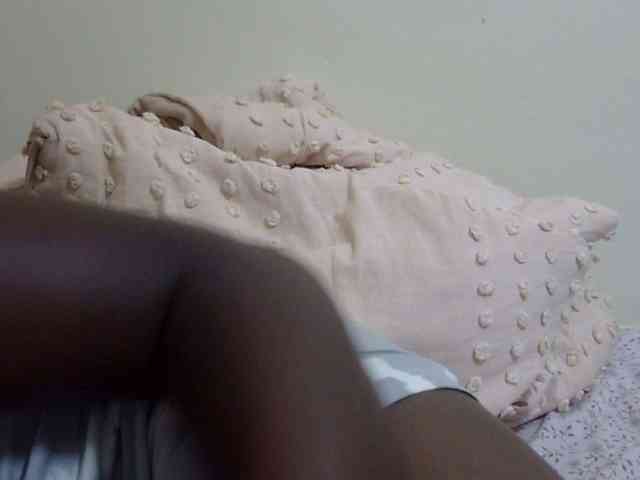 pretty-lioness webcam