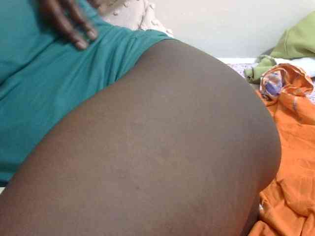 pretty-lioness webcam