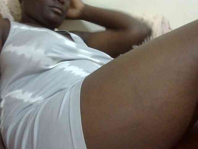 pretty-lioness webcam