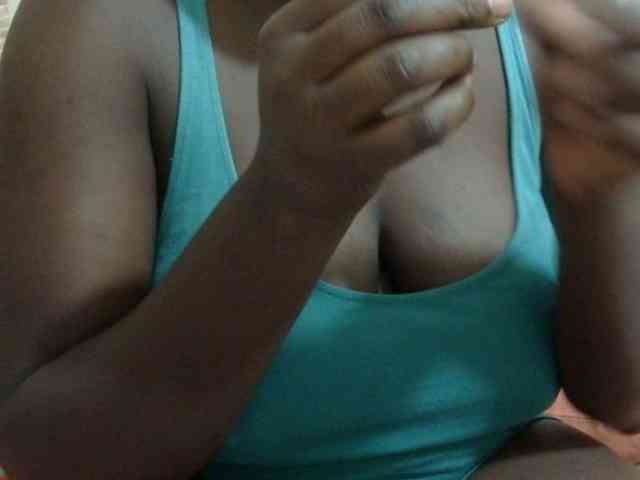 pretty-lioness webcam