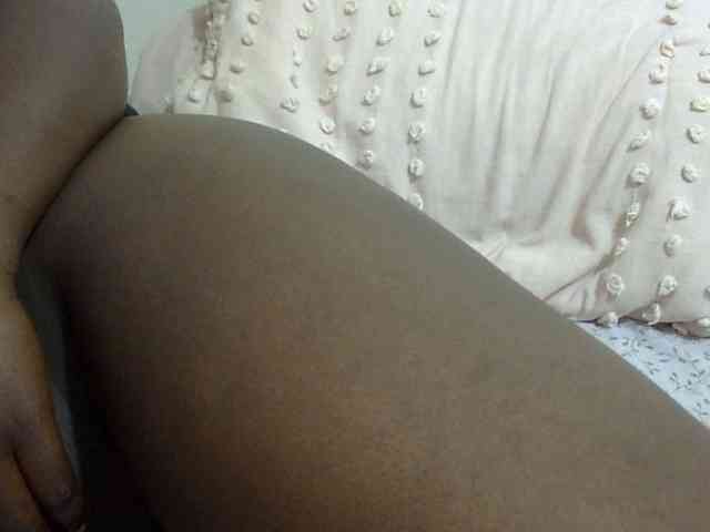 pretty-lioness webcam