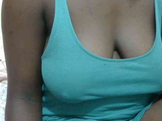 pretty-lioness webcam