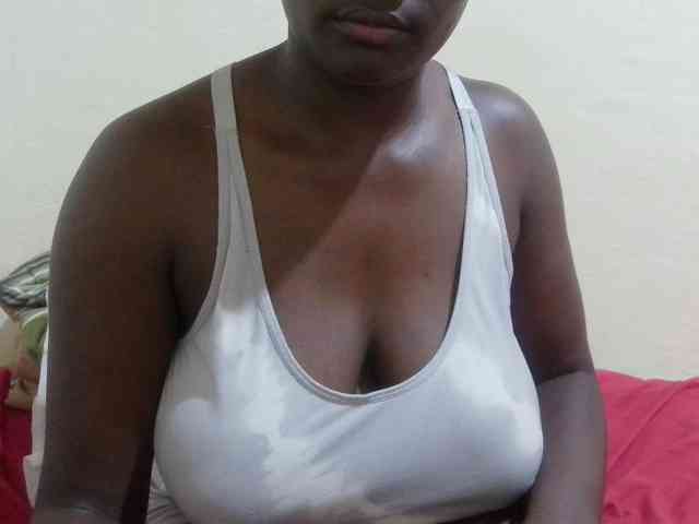 pretty-lioness webcam