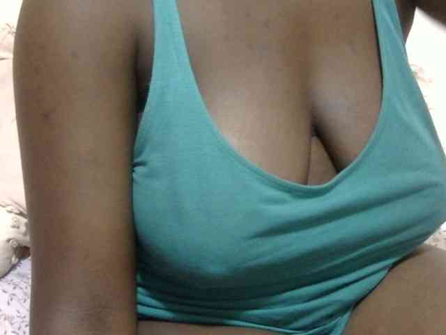 pretty-lioness pretty-lioness