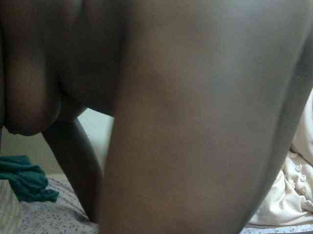 pretty-lioness webcam