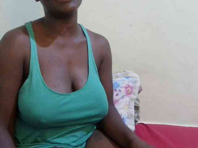 pretty-lioness webcam