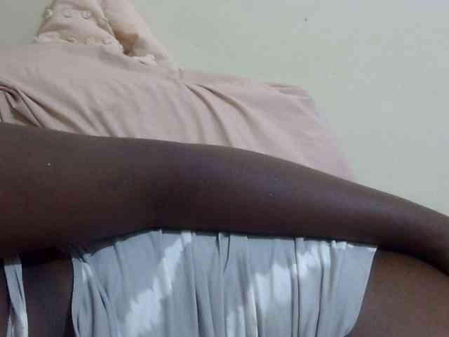 pretty-lioness webcam