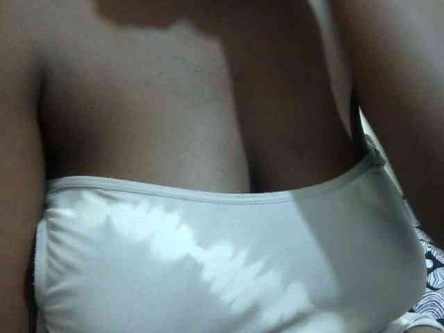 pretty-lioness webcam