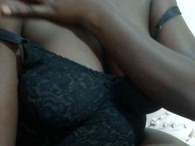 pretty-lioness webcam