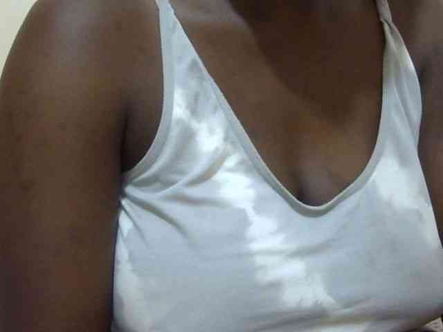 pretty-lioness webcam