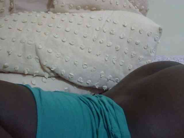 pretty-lioness webcam