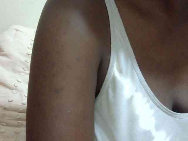 pretty-lioness webcam