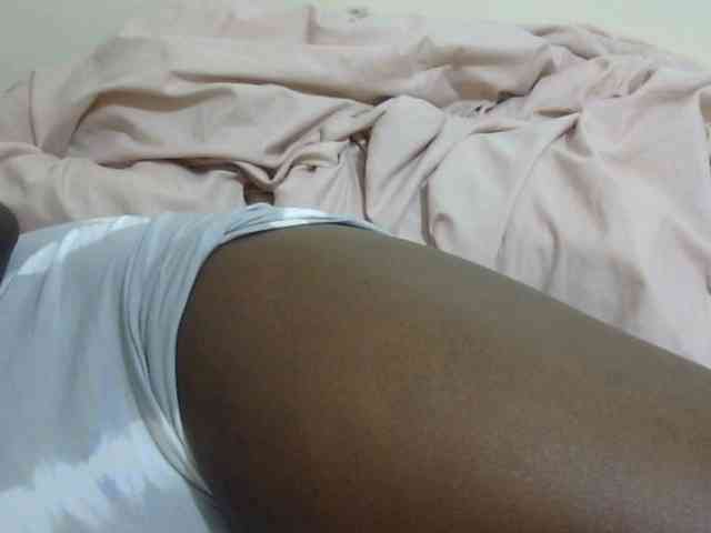 pretty-lioness webcam