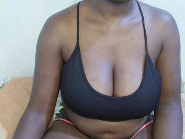 pretty-lioness webcam