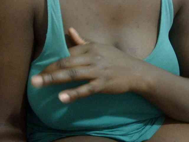 pretty-lioness webcam