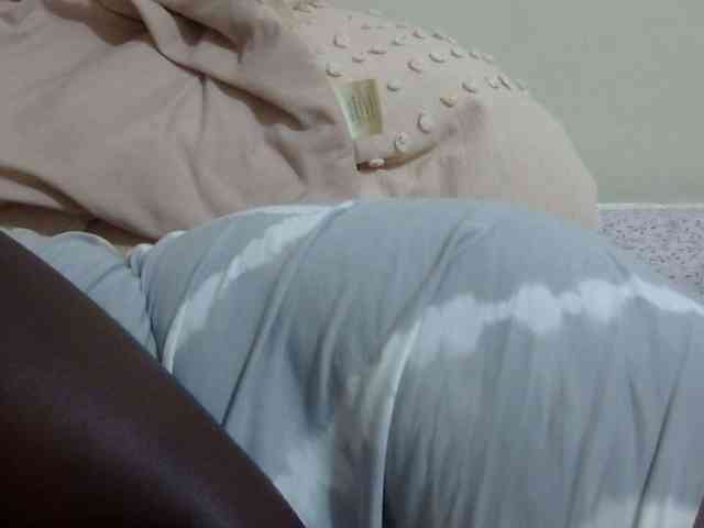 pretty-lioness webcam