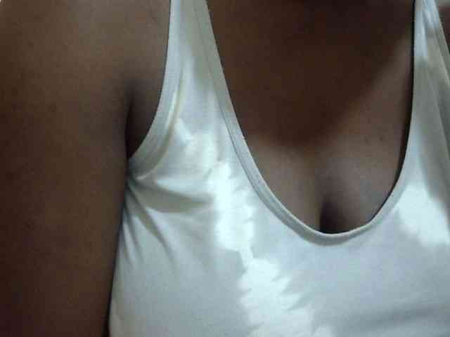 pretty-lioness webcam