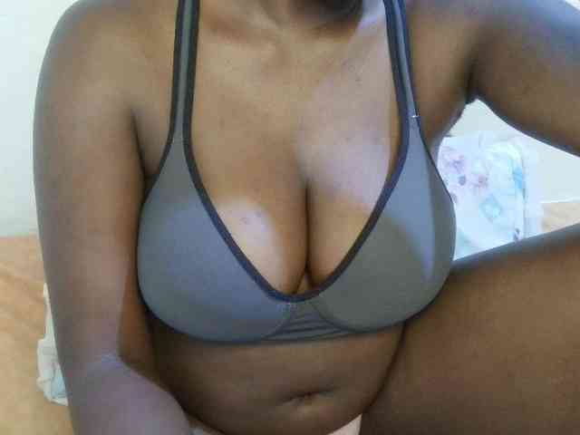 pretty-lioness webcam