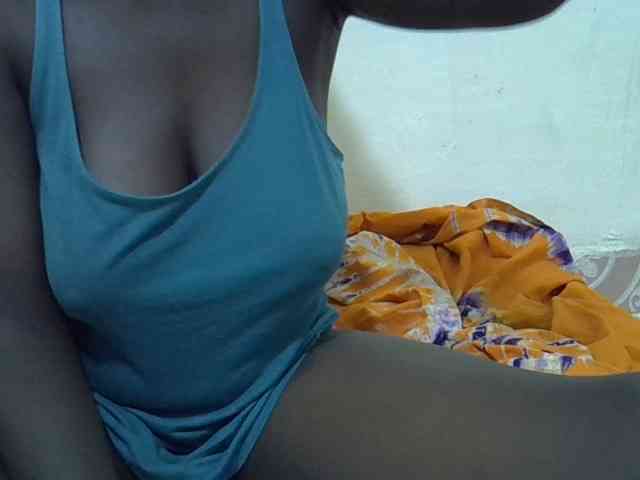 pretty-lioness webcam