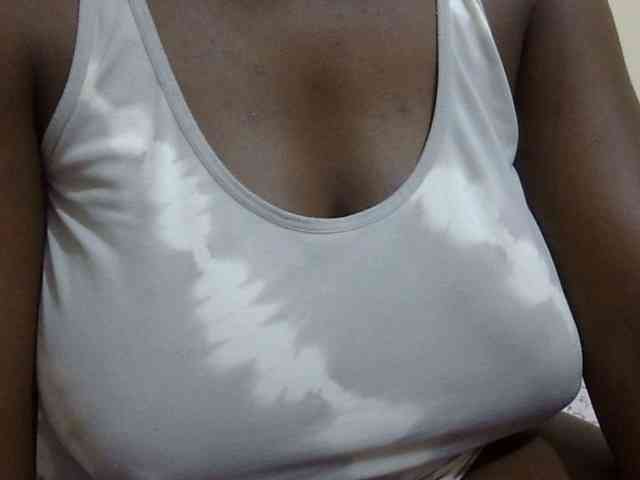 pretty-lioness webcam