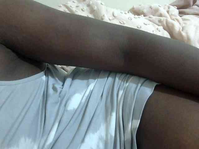 pretty-lioness webcam