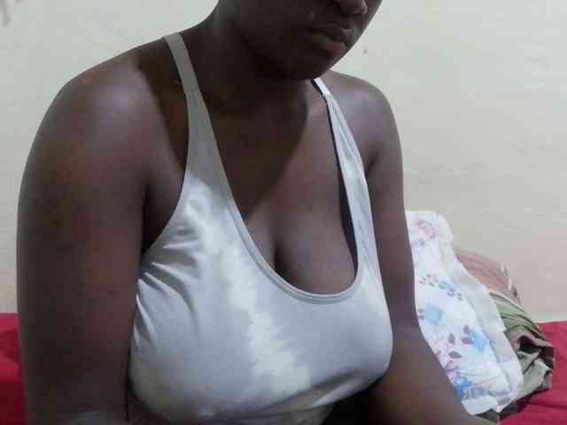 pretty-lioness webcam