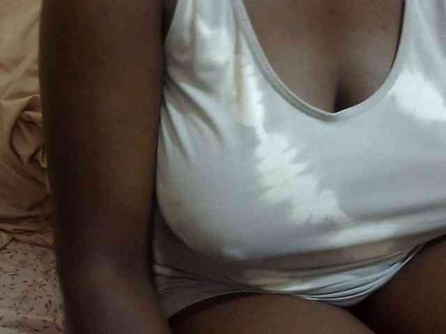 pretty-lioness webcam